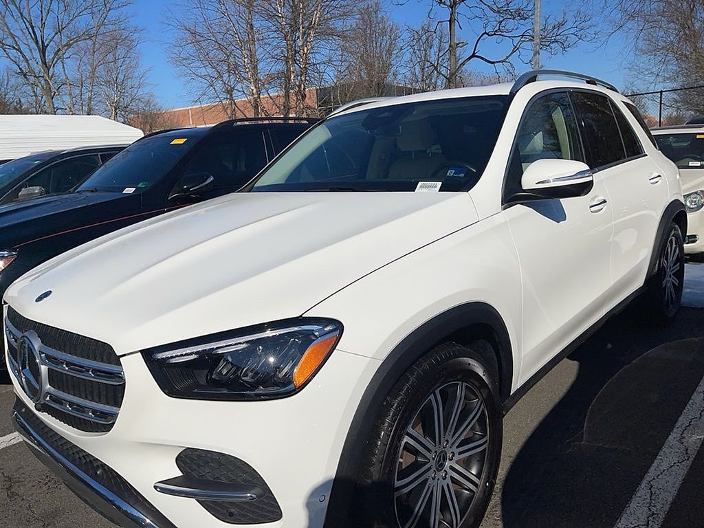 Thumbnail: 2025 Mercedes-Benz GLE - 3