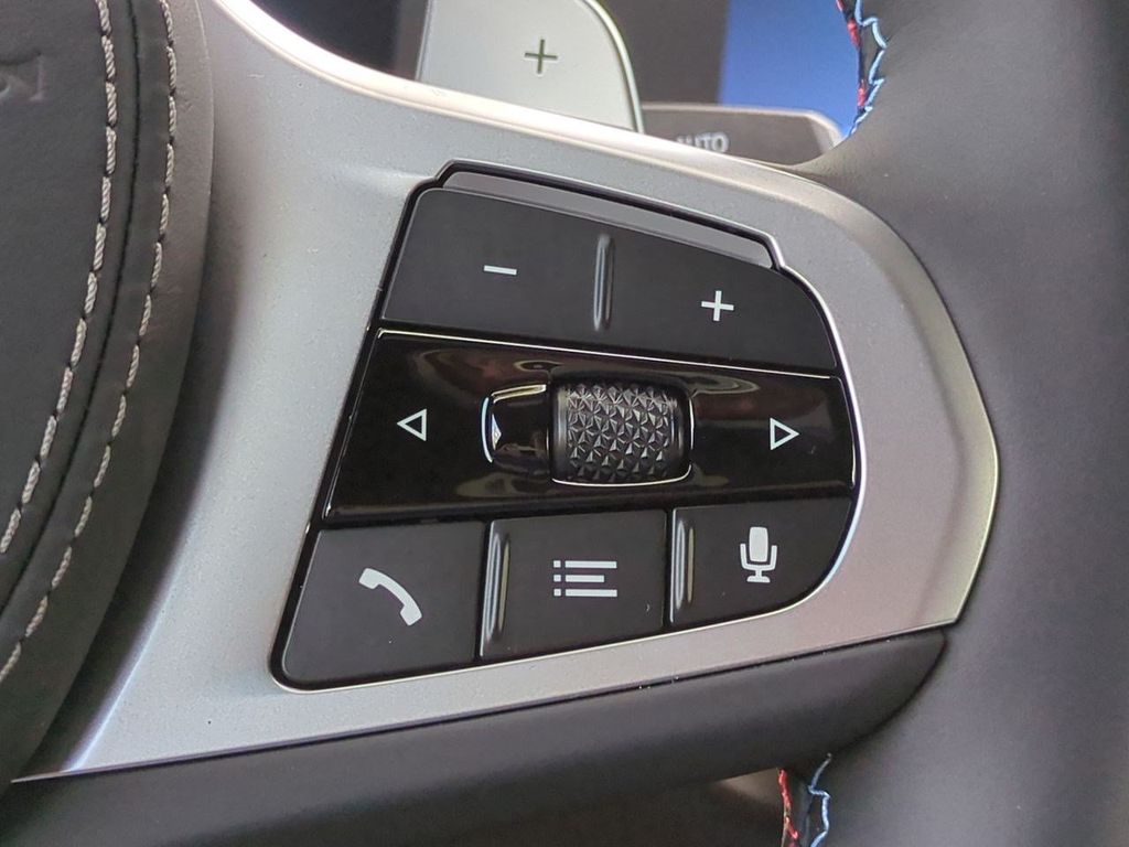New 2027 Black BMW M60i image 26