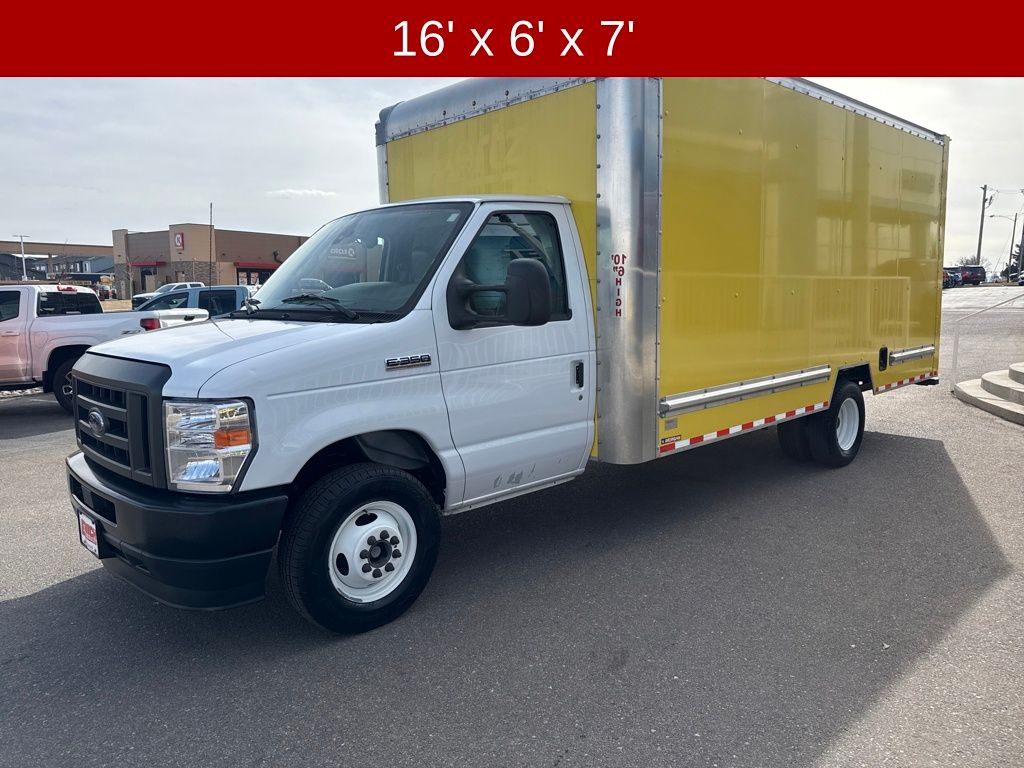 2024 Ford E-Series Chassis E-350 SD Cutaway SB RWD