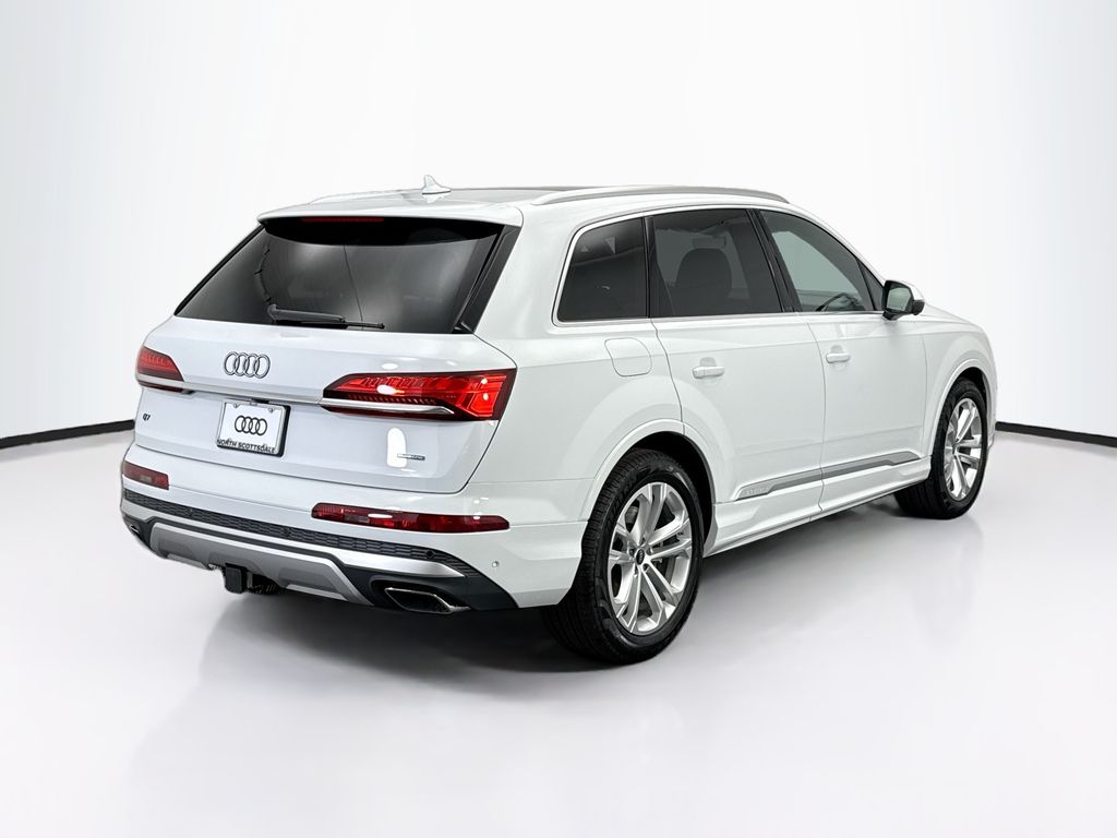 Thumbnail: 2026 Audi Q7 - 6