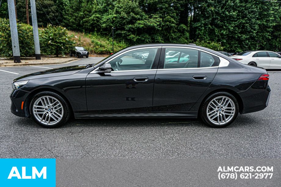 Used 2025 Gray BMW 530i image 7