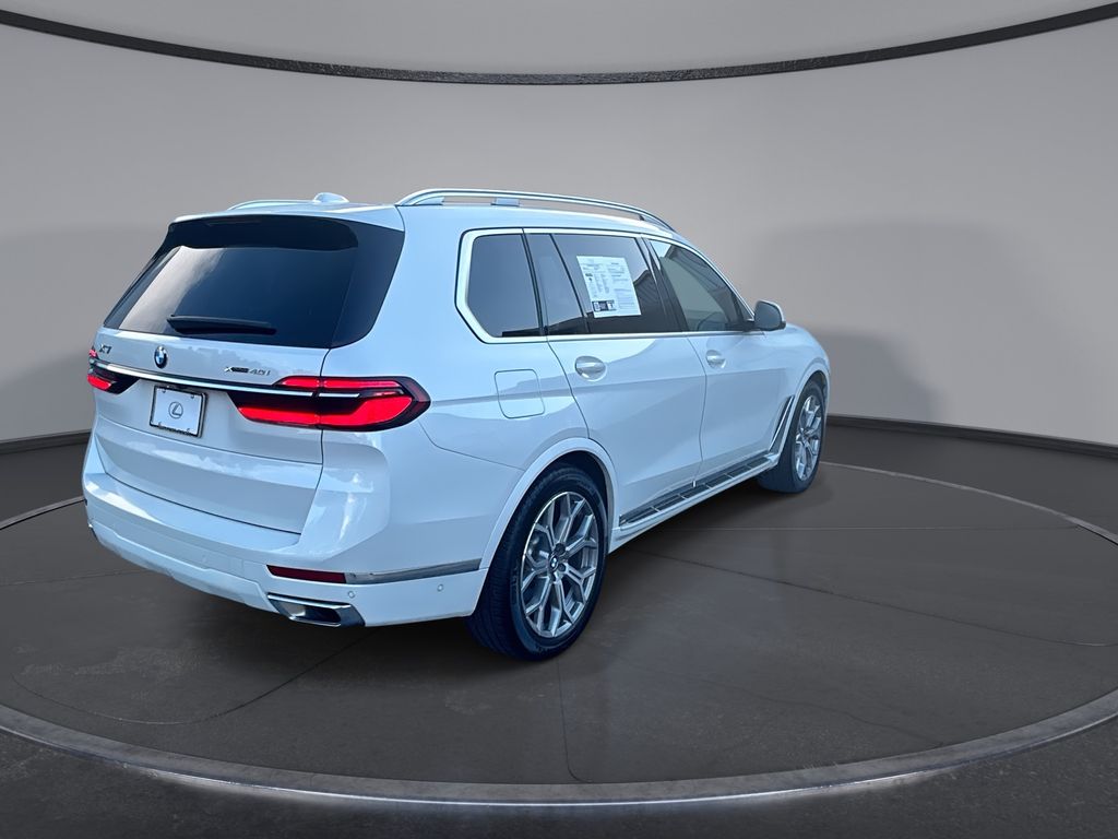 Thumbnail: 2026 BMW X7 - 11