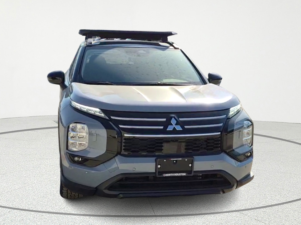 2025 Mitsubishi Outlander SE - 1