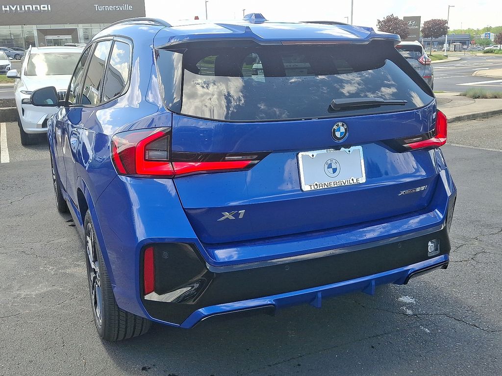 2025 BMW X1 xDrive28i 3