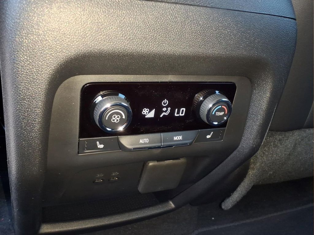 ChevroletTraverse23