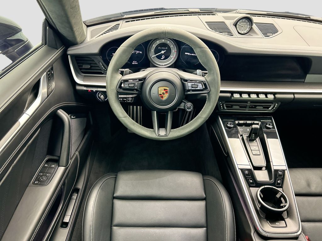 Thumbnail: 2024 Porsche 911 - 13