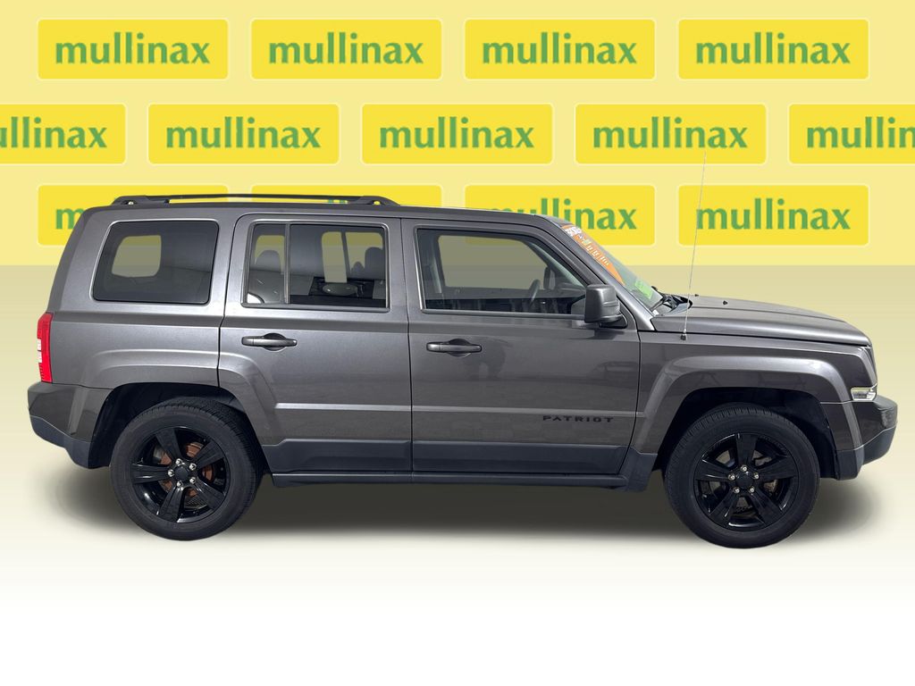 Used 2015 Gray Jeep Sport image 2