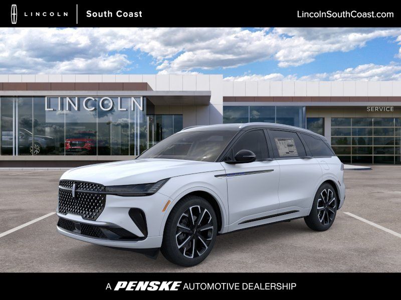 Thumbnail: 2026 Lincoln Nautilus - 1
