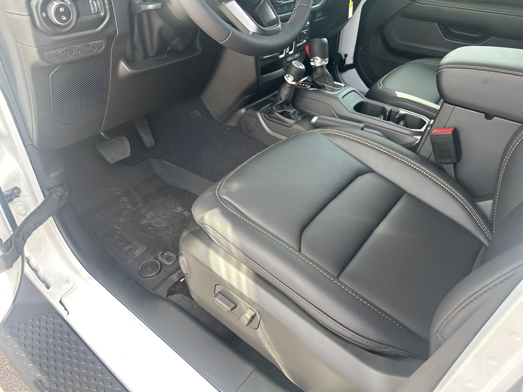 New Car 2025 Jeep Gladiator  For Sale Under $40,000 In Austin, Texas