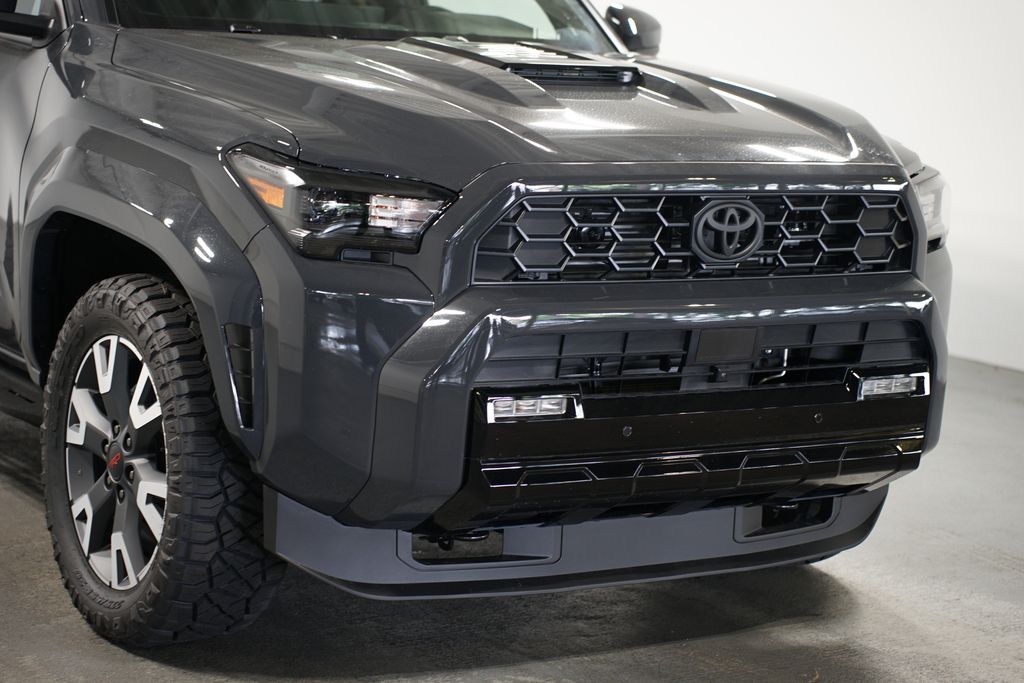 Thumbnail: 2025 Toyota 4Runner - 4