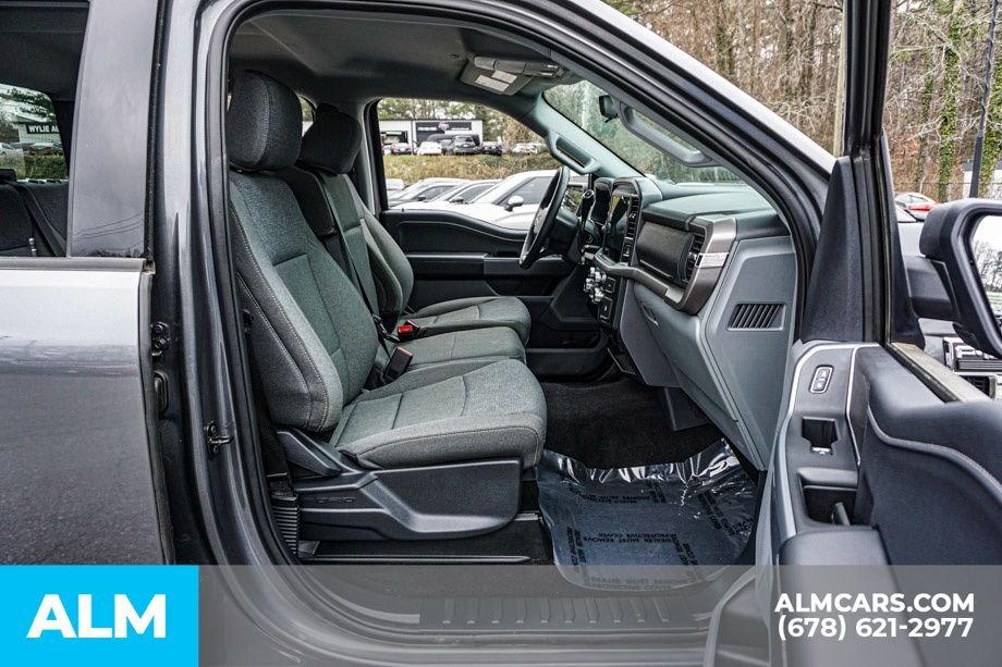 Used 2025 Gray Ford XLT image 23