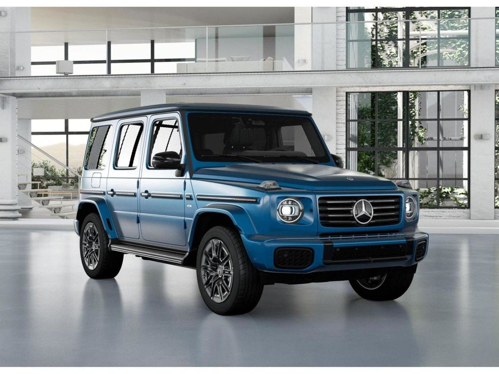 2025 Mercedes-Benz G-Class G 580 E 10