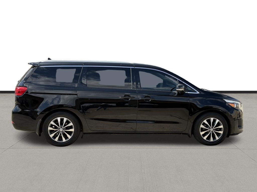 2018 Kia Sedona SX - 3