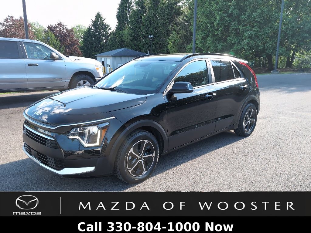 2023 Kia Niro EX FWD