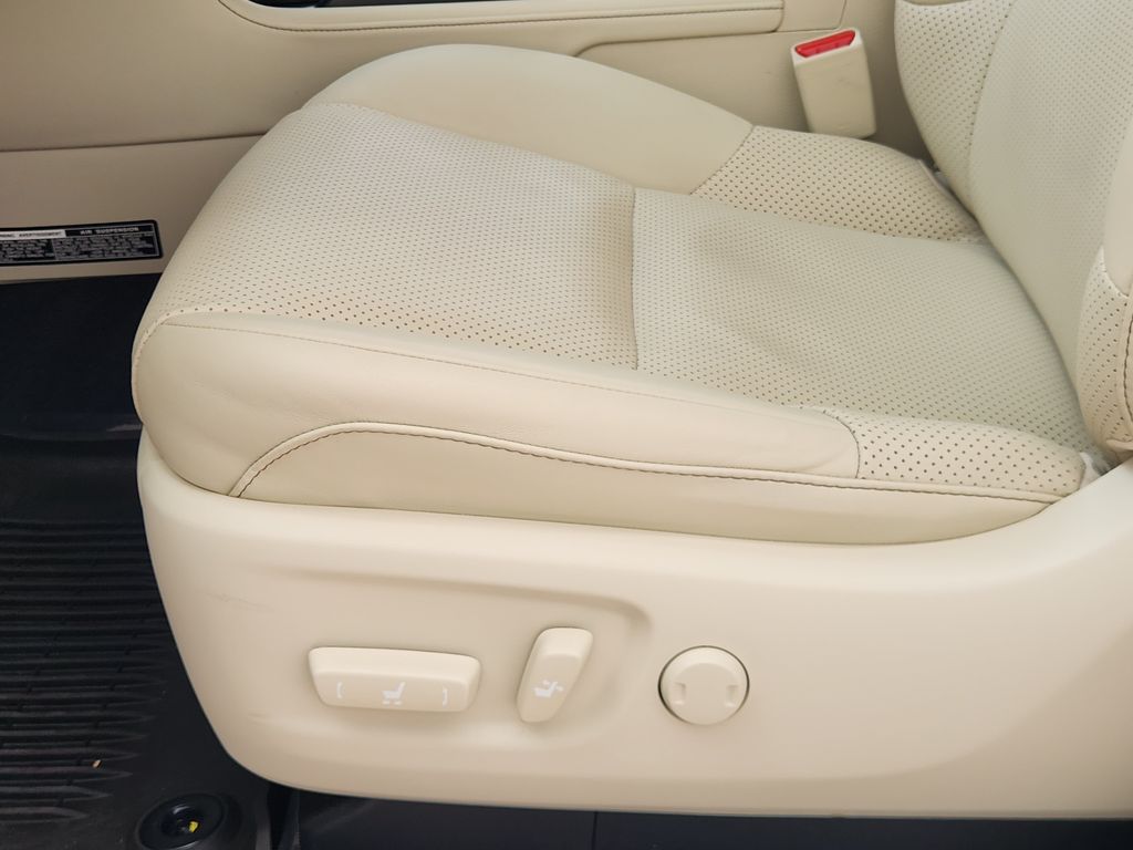 2023 Lexus GX 460 Luxury White at Westside Lexus