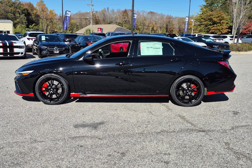 New 2026 Black Hyundai Base image 9