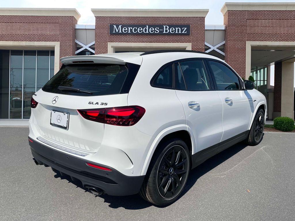 2025 Mercedes-Benz GLA 35 AMG 4