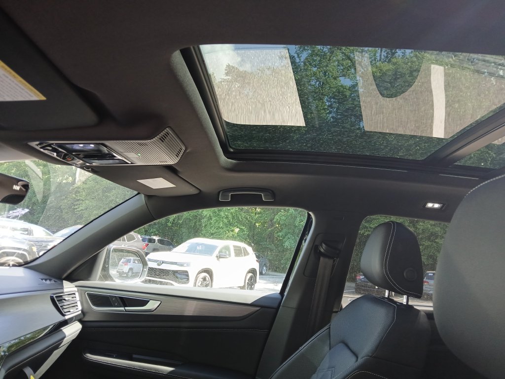 New 2026 Black Volkswagen SE w/Technology image 20