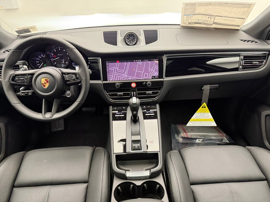 Thumbnail: 2026 Porsche Macan - 23