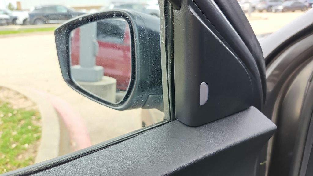2025 Nissan Kicks Play