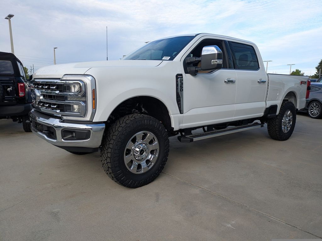 2026 Ford F-350 Super Duty LARIAT
