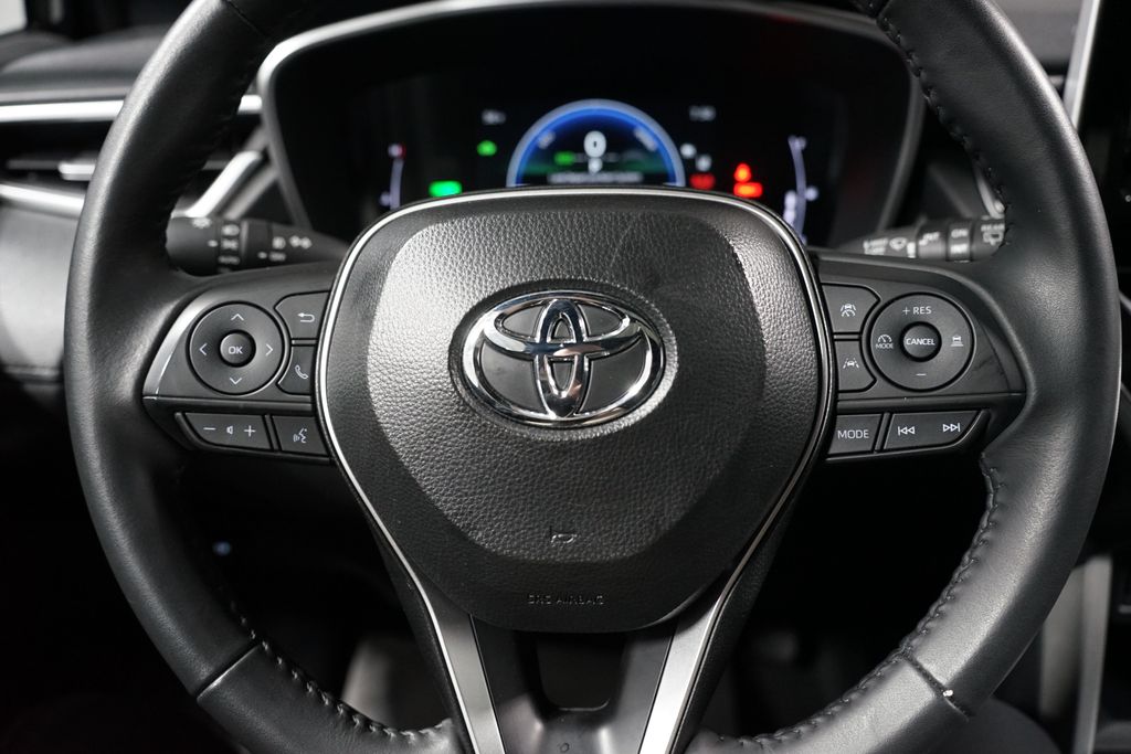 Thumbnail: 2025 Toyota Corolla Cross - 12