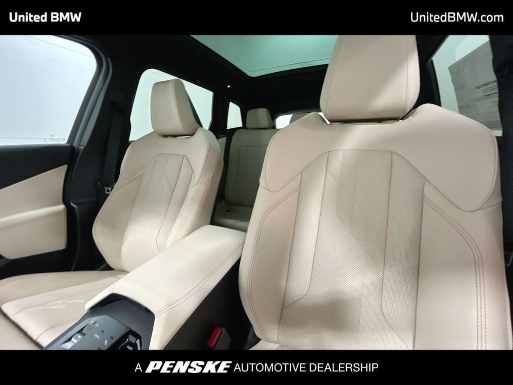 Thumbnail: 2026 BMW X3 - 13