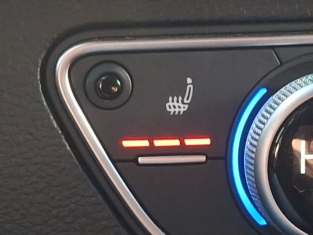 Thumbnail: 2022 Audi Q5 - 23