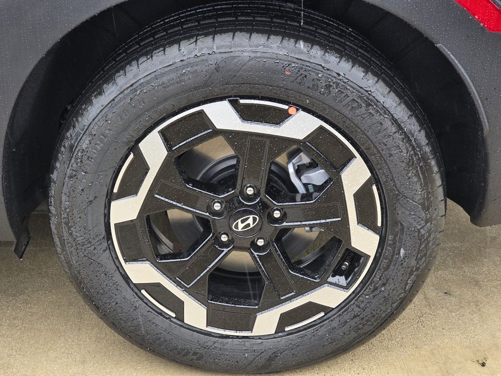 New 2027 Gray Hyundai SE image 5