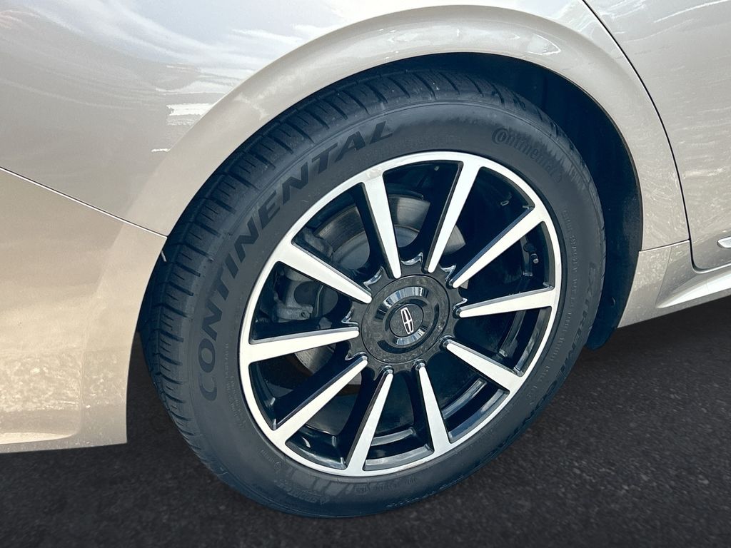 Thumbnail: 2020 Lincoln Continental - 25