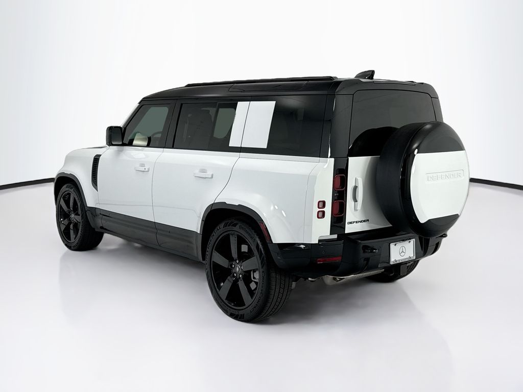 Thumbnail: 2025 Land Rover Defender - 7