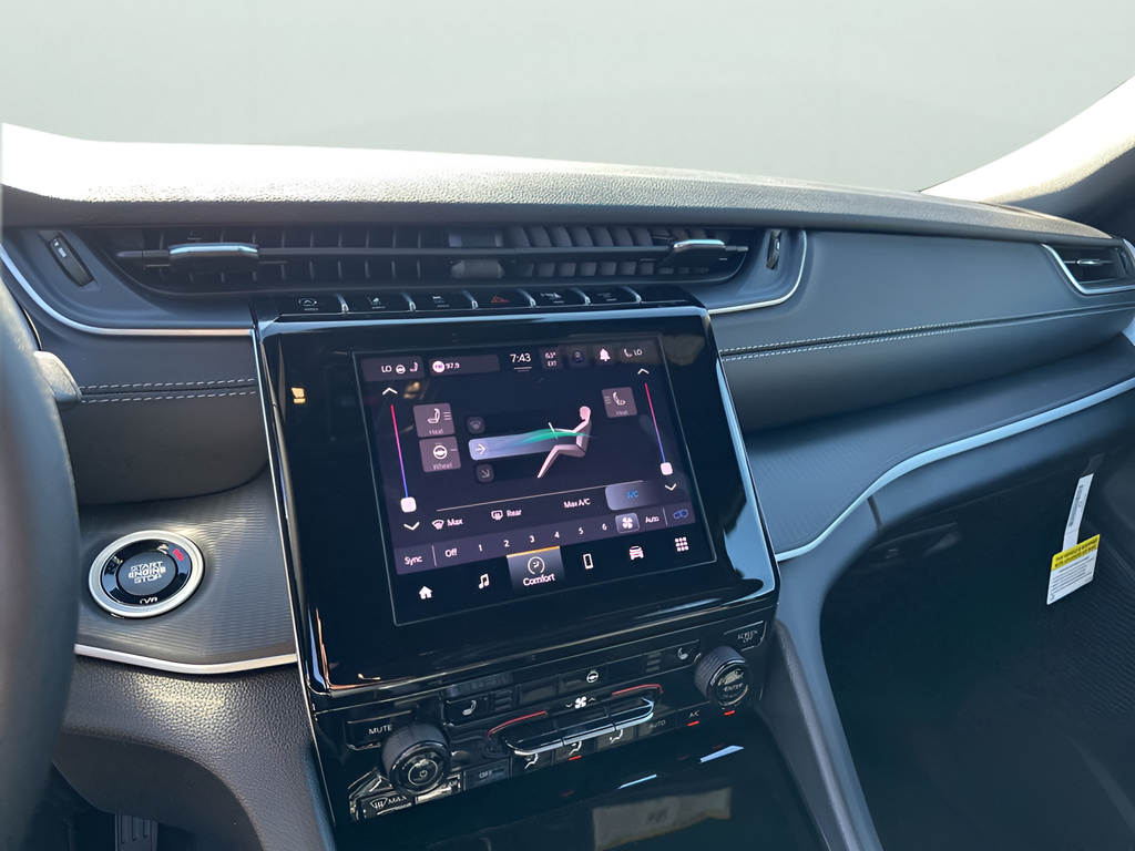 New Car 2025 Jeep Grand Cherokee  Laredo X For Sale Under $40,000 In Austin, Texas