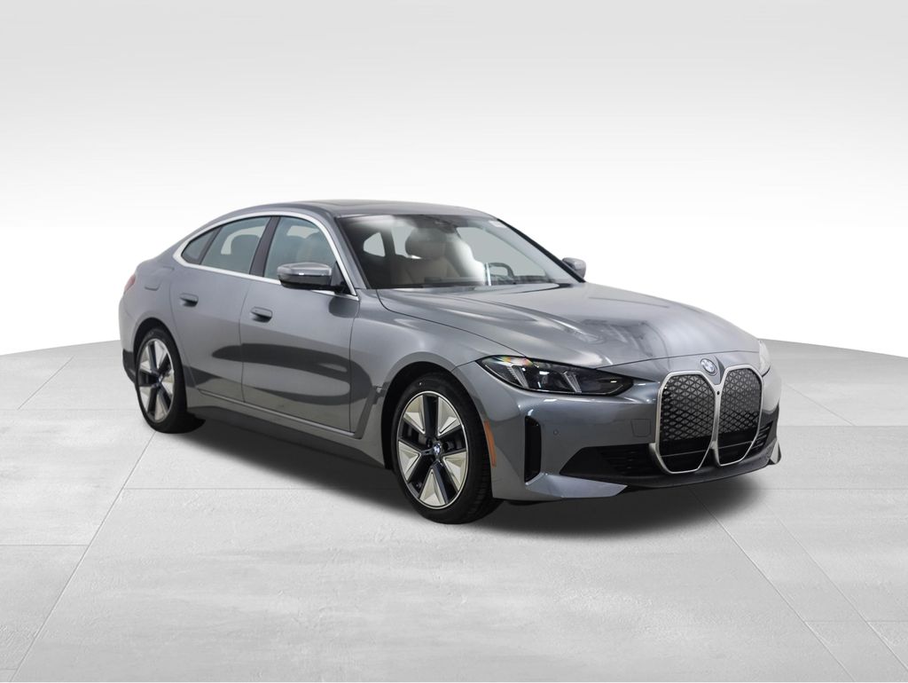 Thumbnail: 2026 BMW i4 - 7