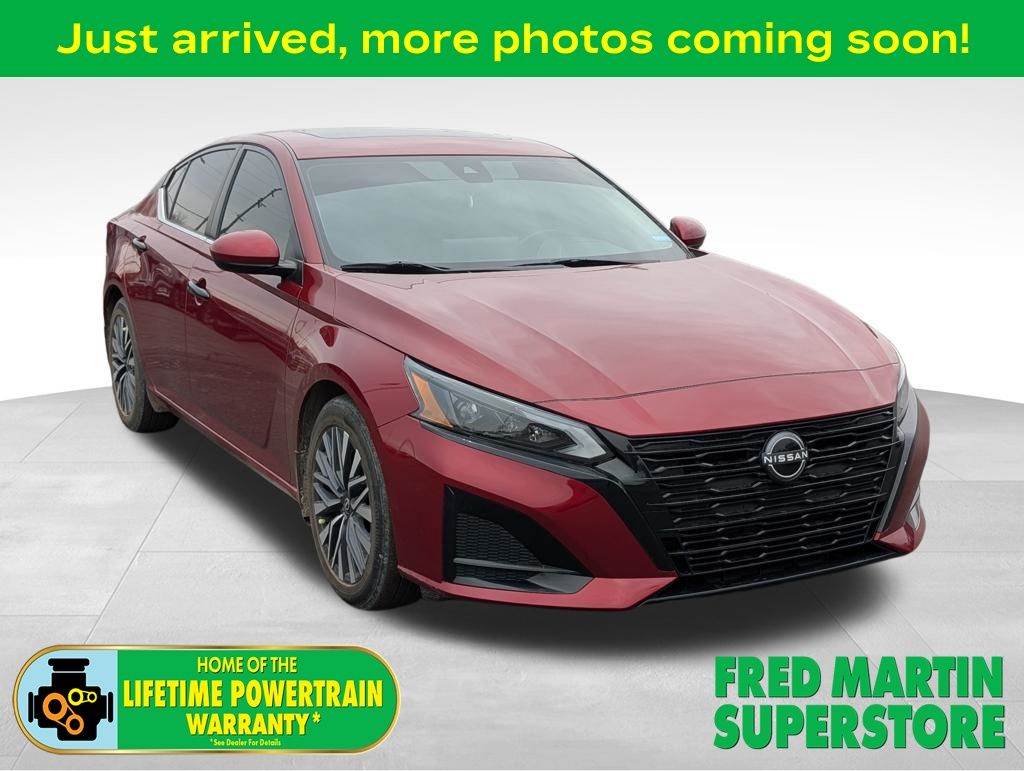 2023 Nissan Altima 2.5 SV FWD