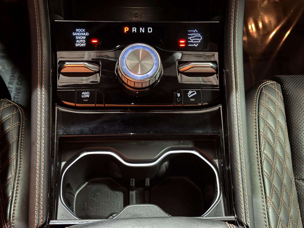 Used 2021 Diamond Black Crystal Pearlcoat Jeep Summit image 7