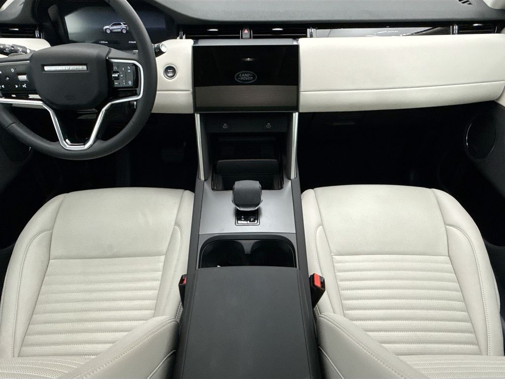 Thumbnail: 2025 Land Rover Discovery Sport - 13