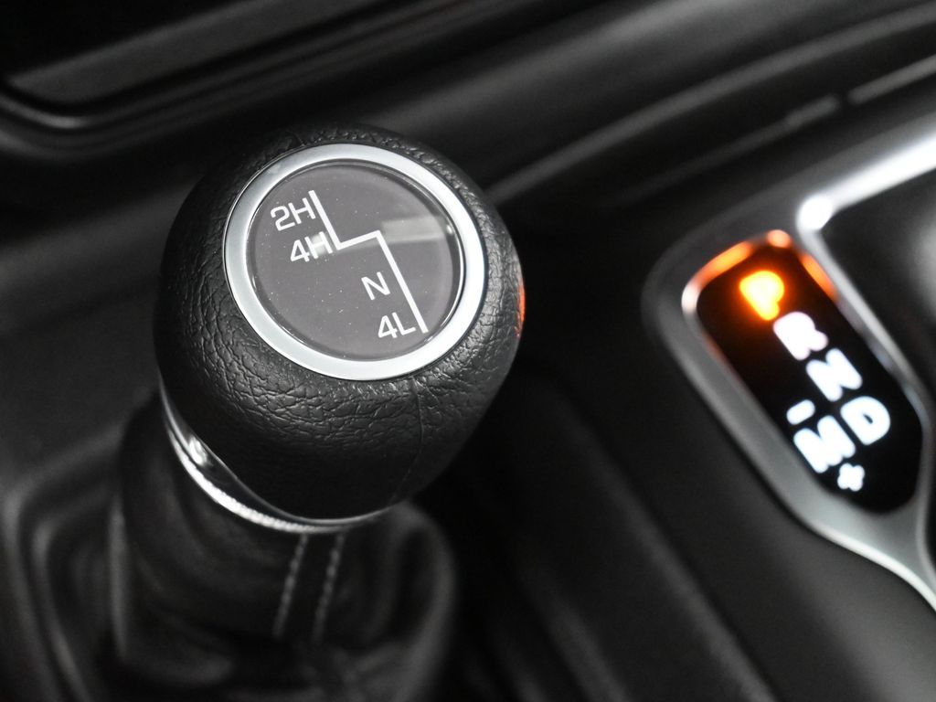 New 2026 Reign Jeep Sport S image 22