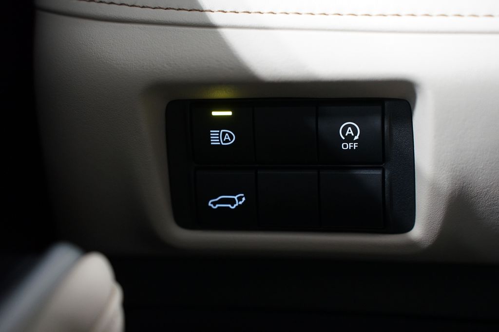 Thumbnail: 2025 Toyota Highlander - 24