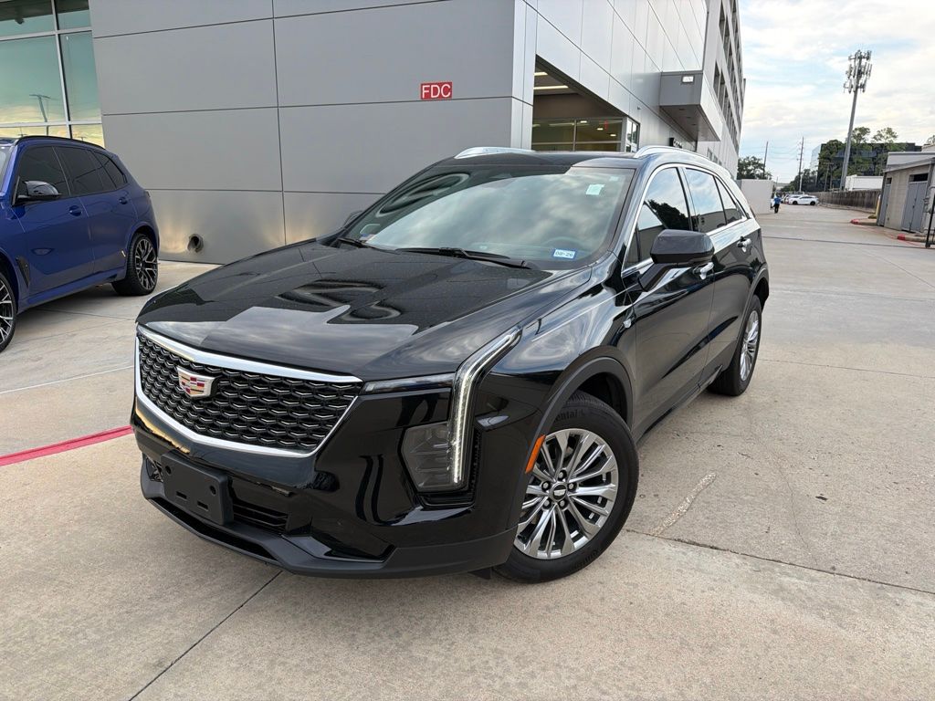 Black Metallic 2024 Cadillac XT4 SUV / Crossover Front-Wheel Drive 9-Speed Automatic