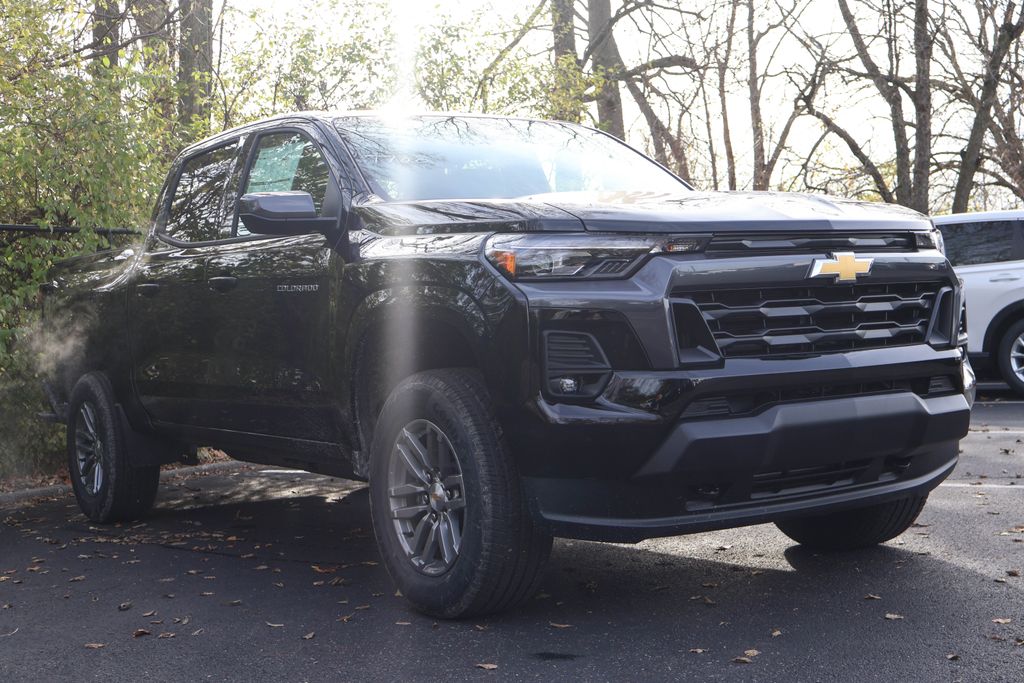 2024 Chevrolet Colorado LT 10