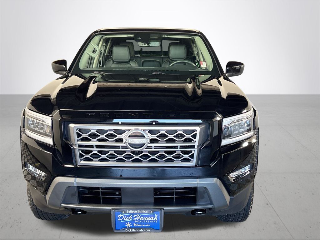 2024 Nissan Frontier SL