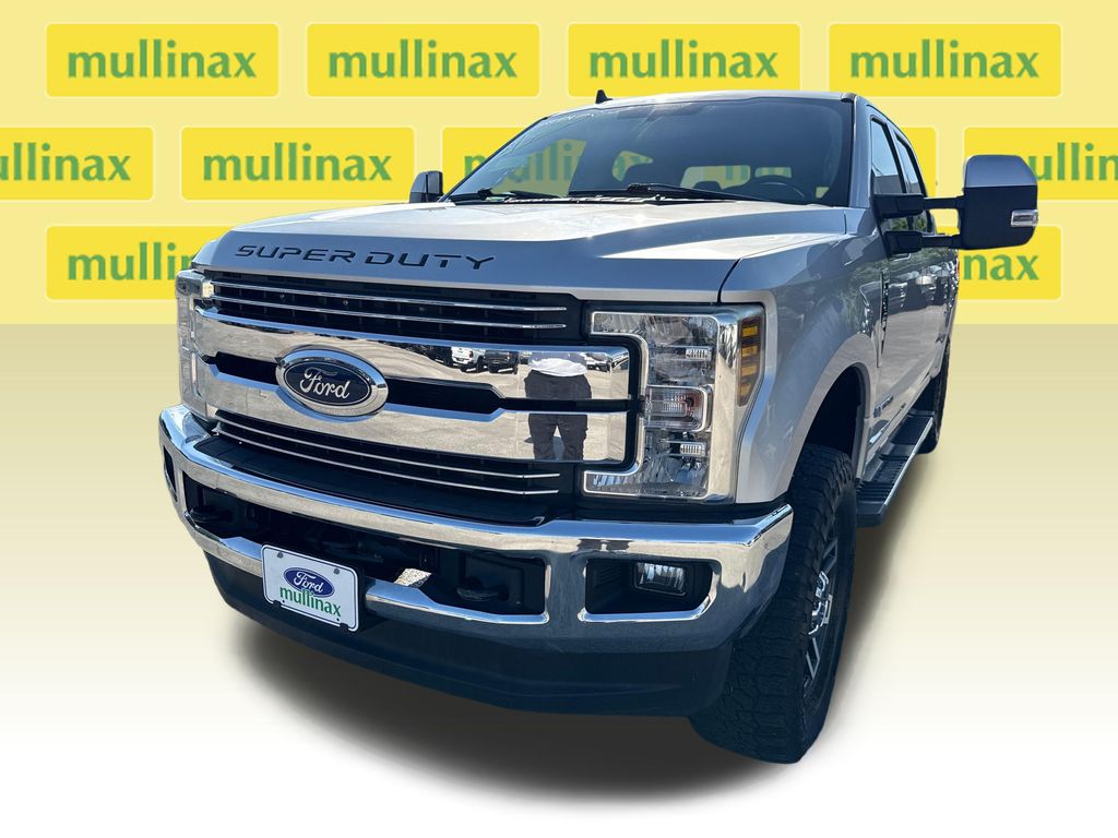 Used 2019 Silver Ford Lariat image 9
