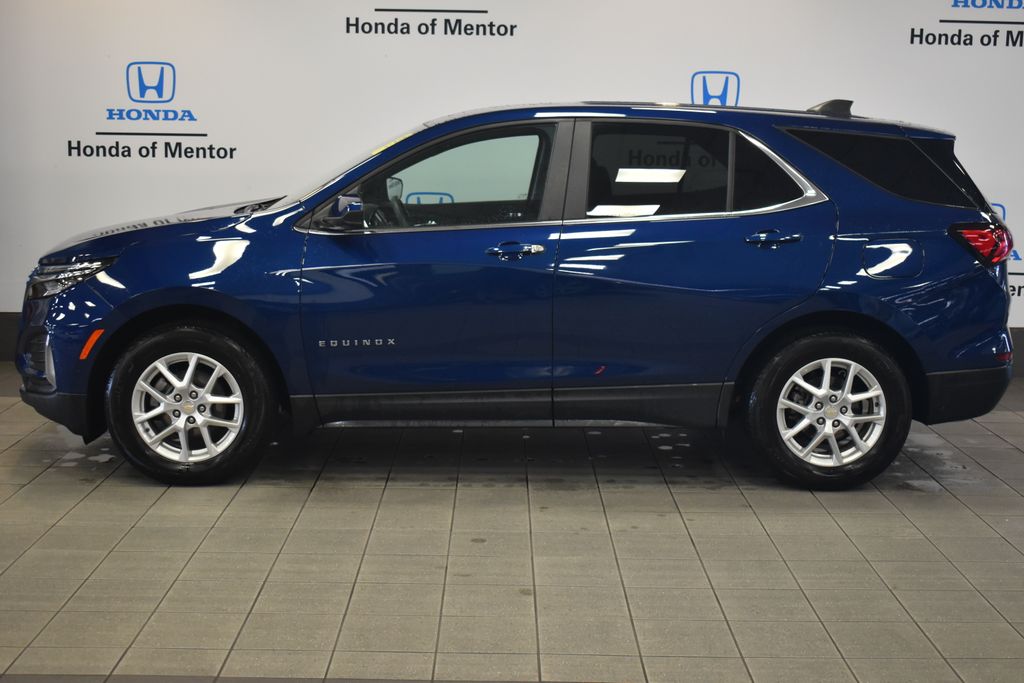 Thumbnail: 2022 Chevrolet Equinox - 4