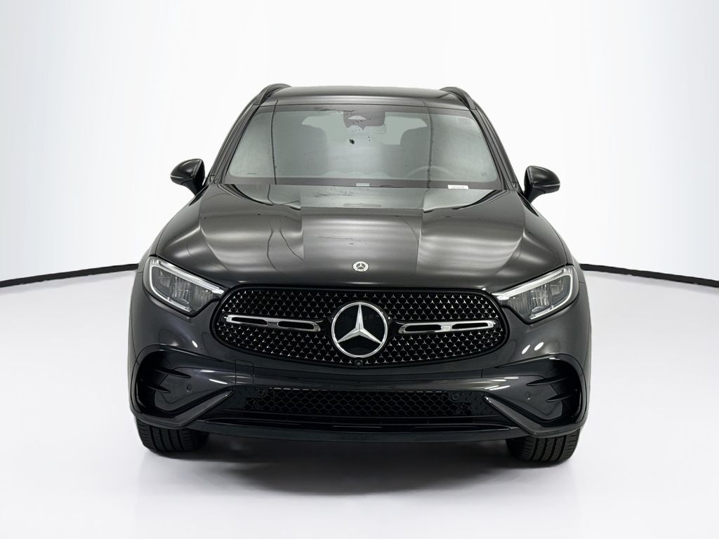 Thumbnail: 2023 Mercedes-Benz GLC - 2