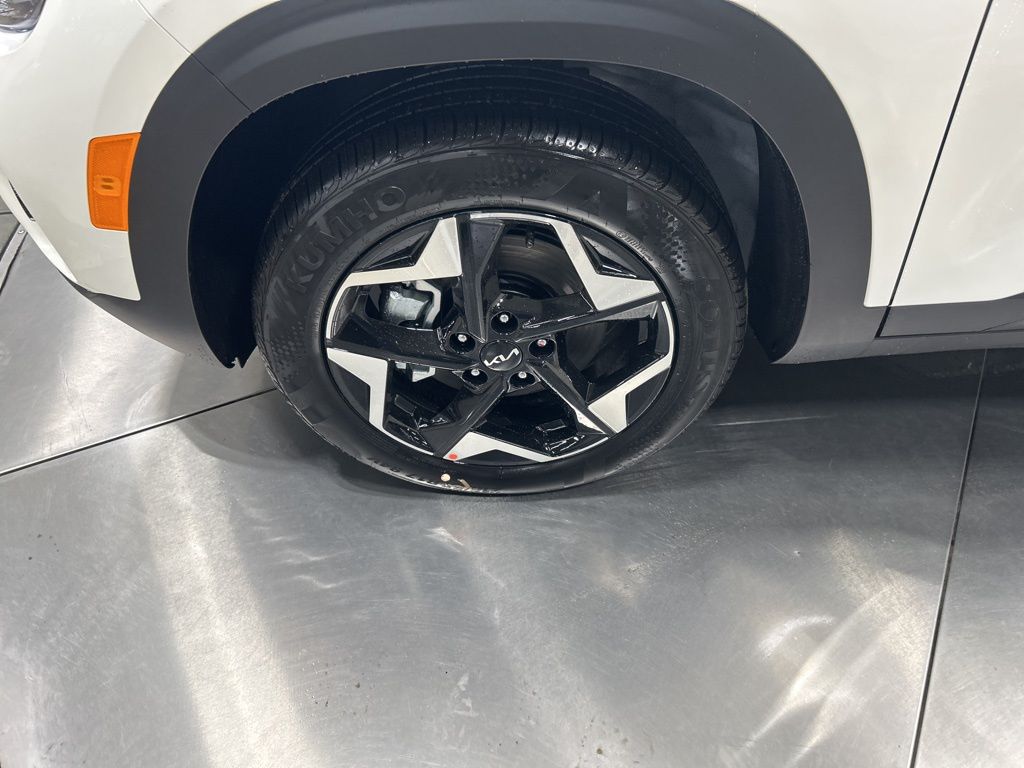 new 2026 Kia Seltos car, priced at $27,620