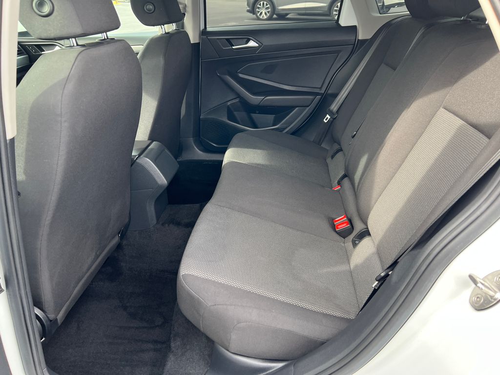 Thumbnail: 2019 Volkswagen Jetta - 28