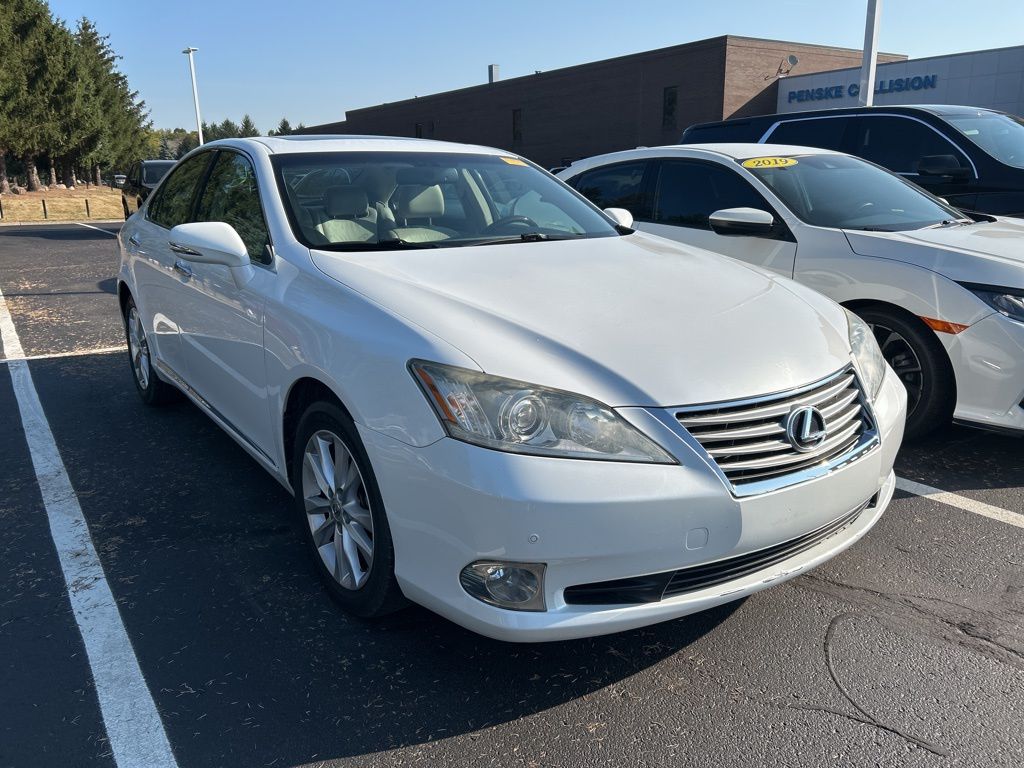 Thumbnail: 2012 Lexus ES - 4