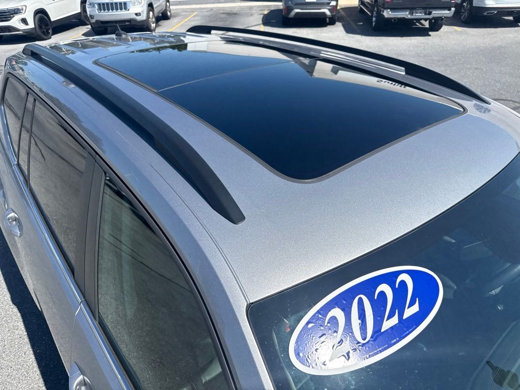 2022 Volkswagen Atlas 3.6L V6 SE w/Technology Silver at Sutliff Volkswagen