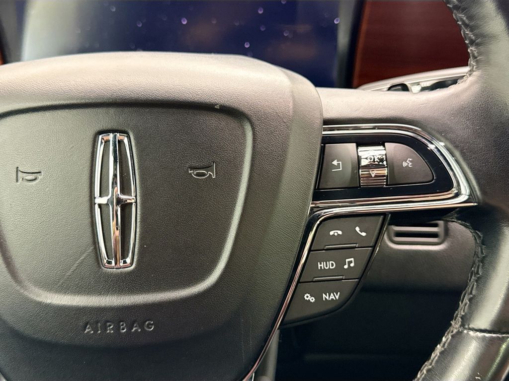 Thumbnail: 2020 Lincoln Navigator - 12