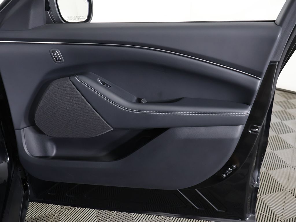 Used 2024 Black Ford Select image 24